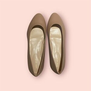 Nine West Women's Tan Pumps
